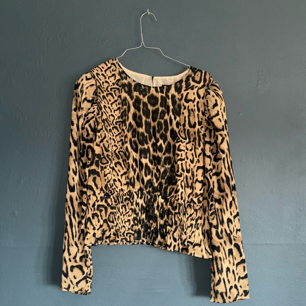 EXPRESS LARGE ANIMAL PRINT SMOCKED BLOUSE